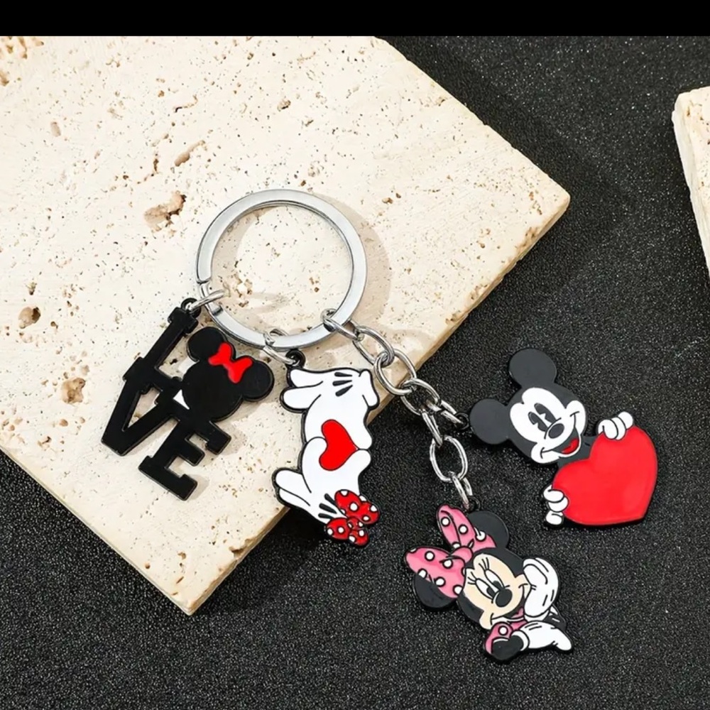 Mickey and Minnie Mouse Keychain Set